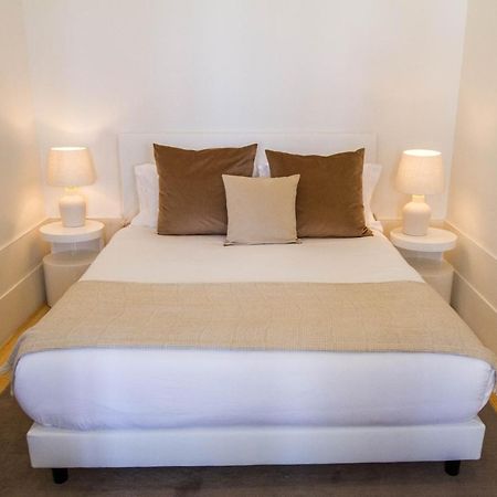 Modern Charming Loft With Balcony In Central Porto Kültér fotó