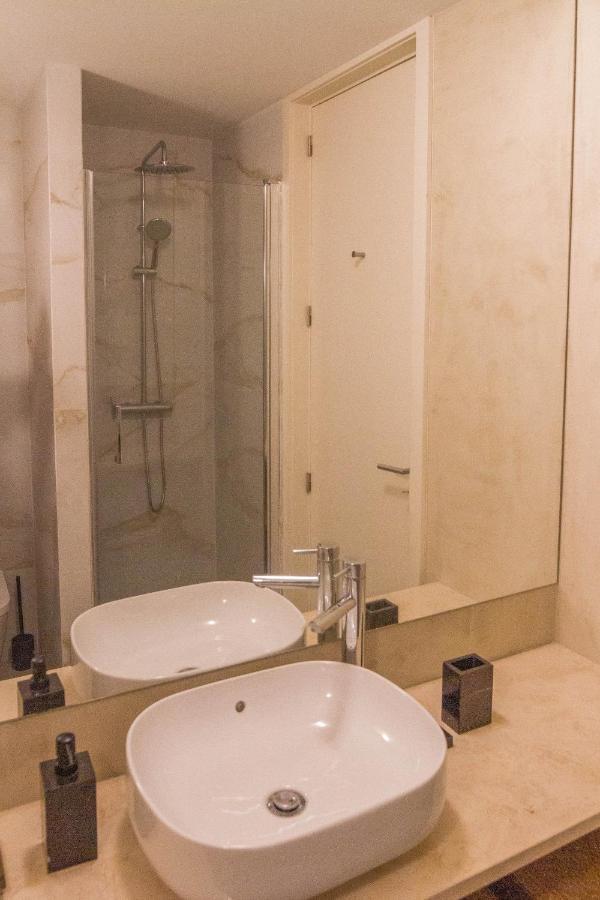 Modern Charming Loft With Balcony In Central Porto Kültér fotó