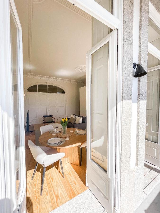 Modern Charming Loft With Balcony In Central Porto Kültér fotó